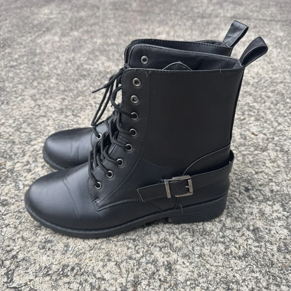 Olivia & Kate Leanna-13L Women's Black Combat Boots Size 10 Faux Leather Lace Up - Picture 4 of 9